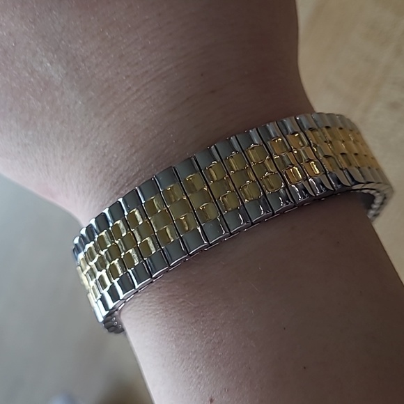 Vintage Citizen 2-Tone Watch - Picture 4 of 9